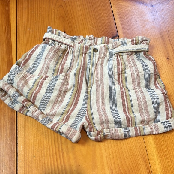 FREE PEOPLE XS Topanga Cotton Yarn Dye Shorts 2” Paper Bag Waist Cuffed - Picture 2 of 10